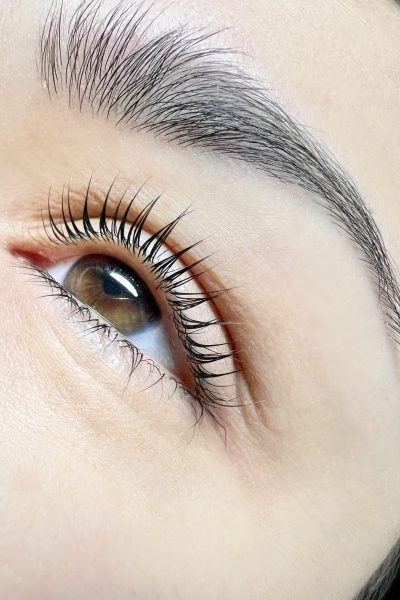 Close-up of lifted lashes after lash lamination and tinting